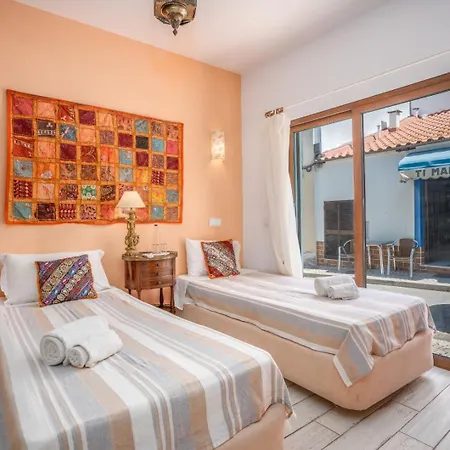 Ar De Mar Bed & Breakfast 3*