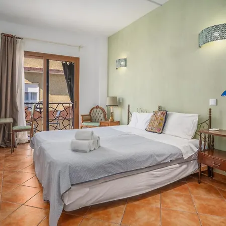 Ar De Mar Bed & Breakfast